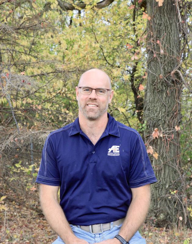 Dave Schwinghamer, DVM, Veterinarian & Owner of Anoka Equine Dave Schwinghamer, DVM, Veterinarian & Owner of Anoka Equine